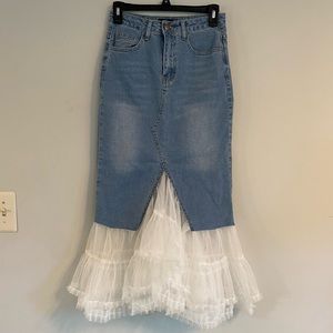 NWT Rare Denim Midi Pencil Skirt with Tulle Ruffle Accents - Small